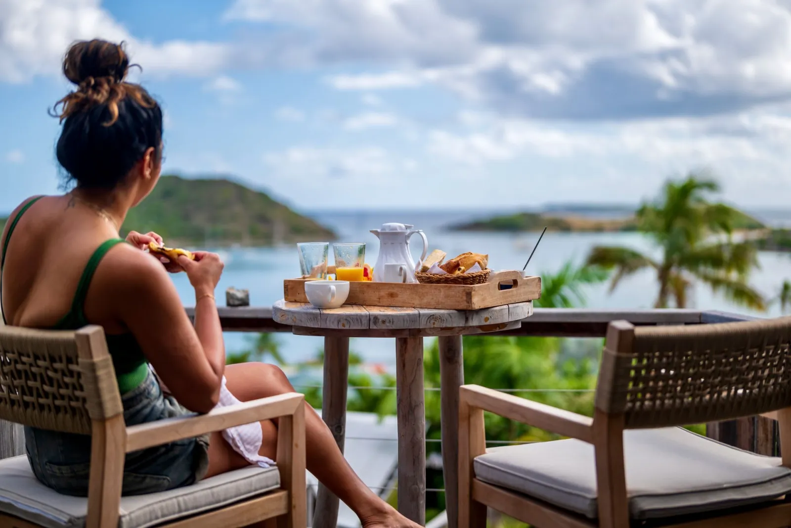 Breakfast served on the terrace with Pinel view