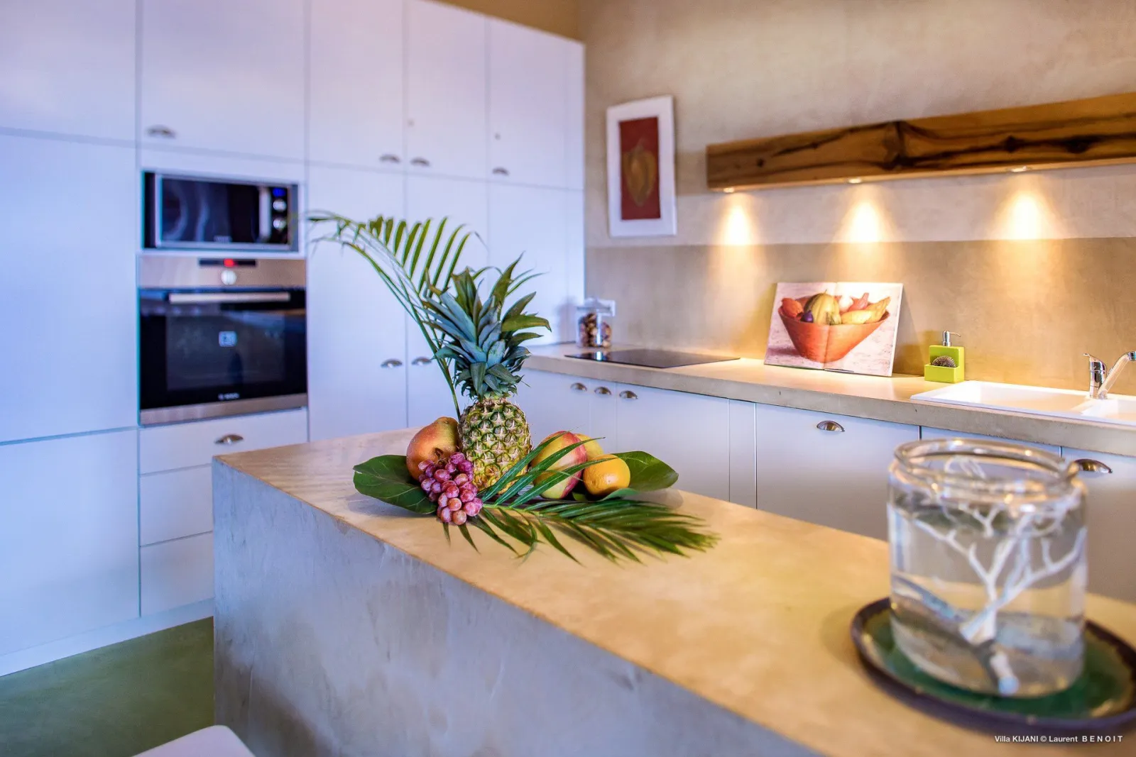 Villa Kijani equipped kitchen at Karibuni