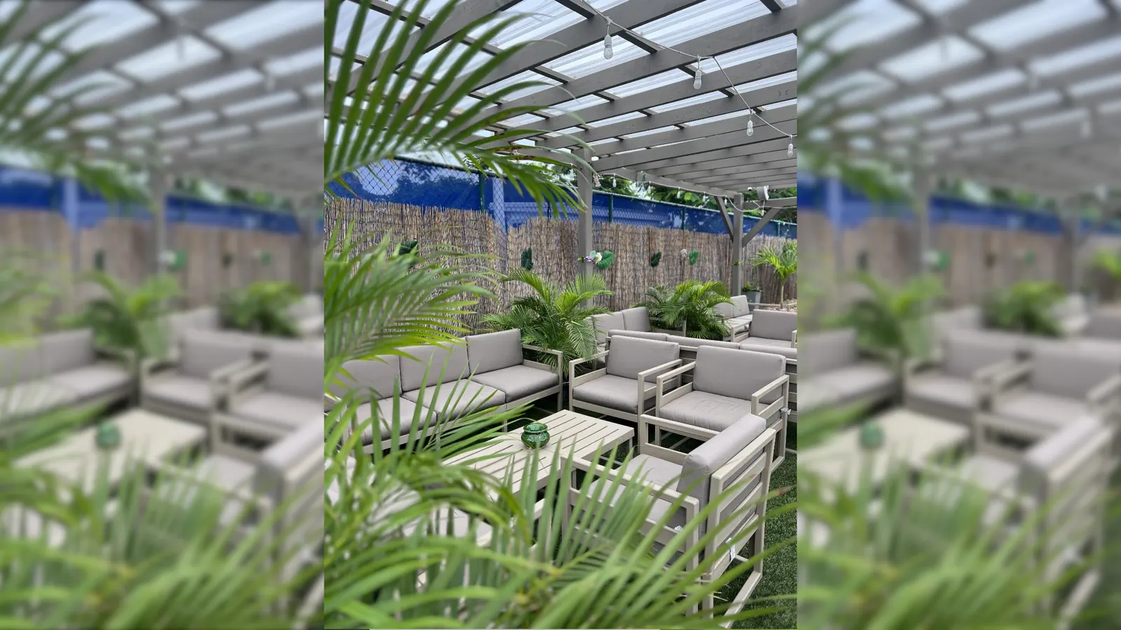Astra - Open-air outdoor lounge in Simpson Bay