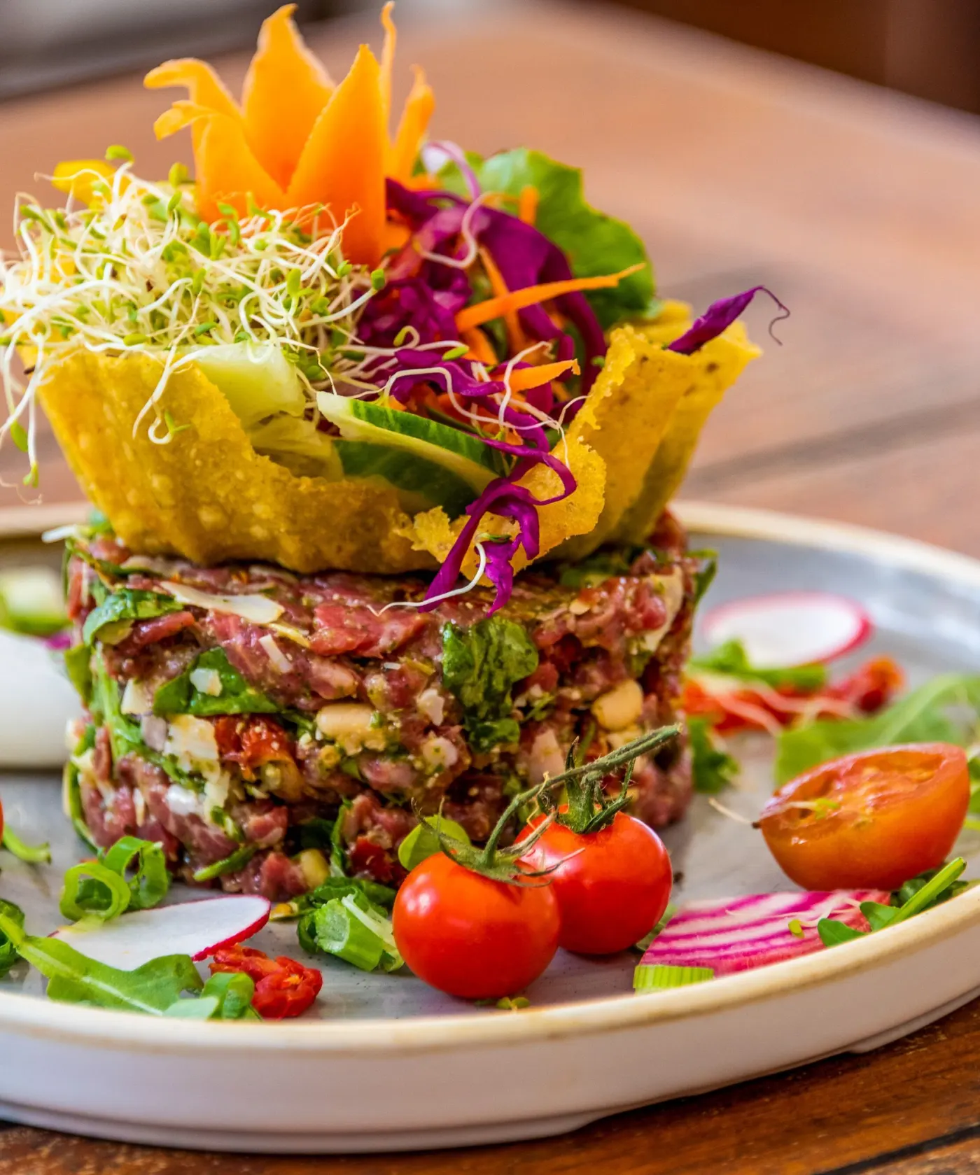 Bikini Beach - Angus beef tartare with crunchy vegetables