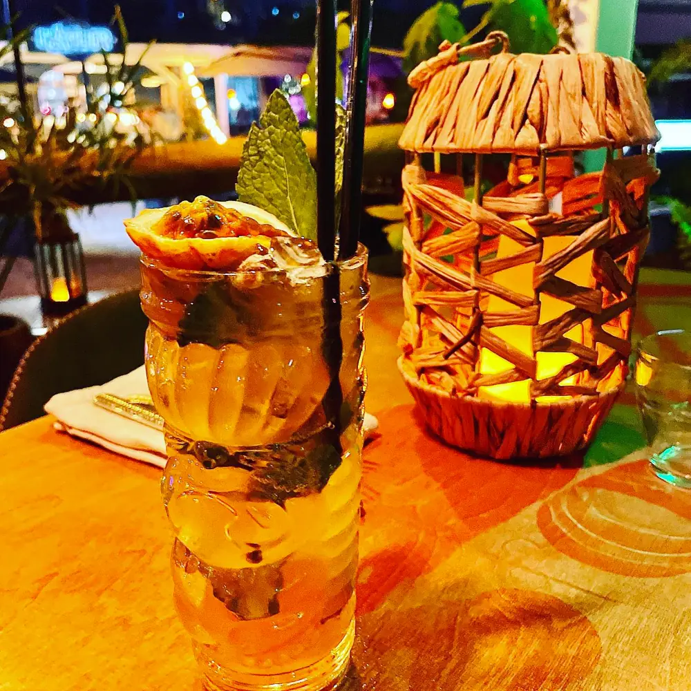 La Favela - tropical cocktail served in a colorful evening atmosphere