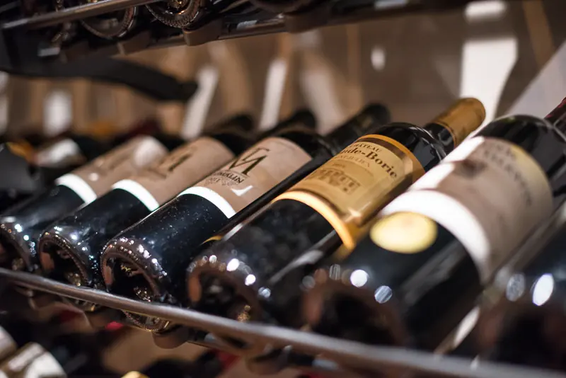 Le Cottage - Wine cellar and restaurant selection