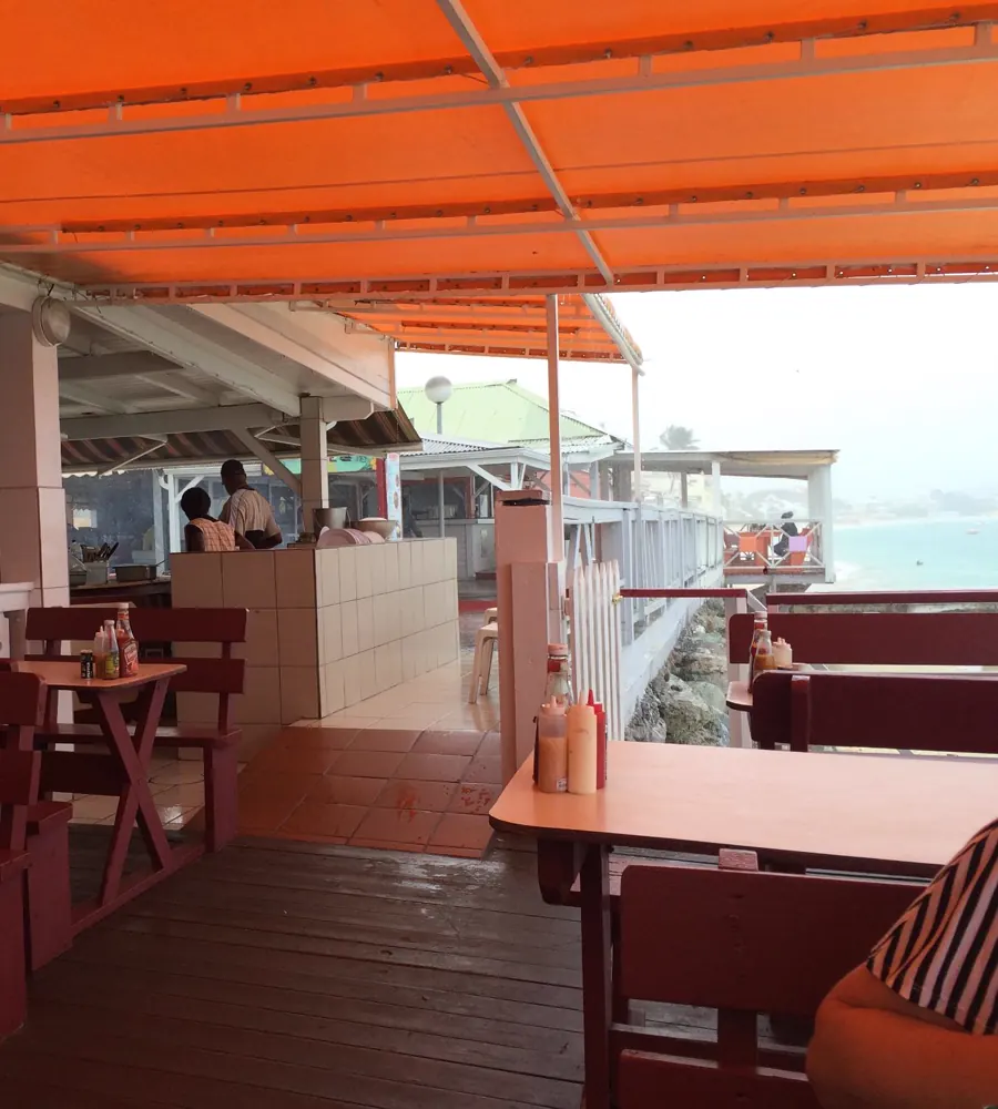 Lolo's Ribs Shack - Beachside tables in Grand Case village