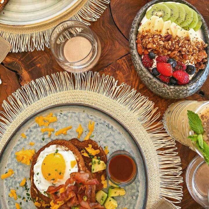 Rainbow Cafe - Panoramic rooftop with bay views