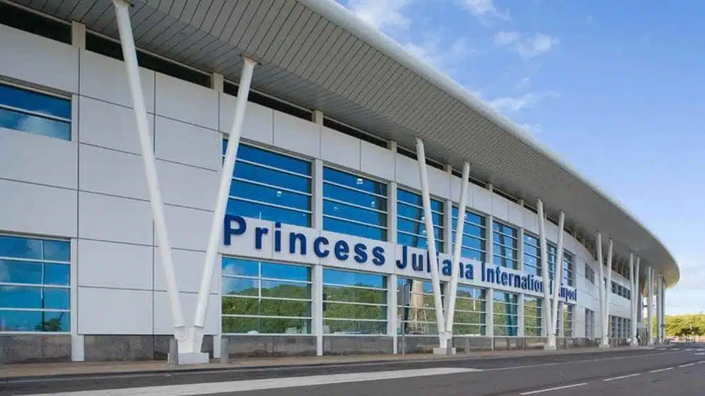 Princess Juliana International Airport (SXM)
