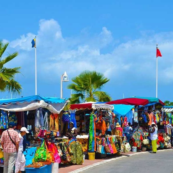Le marché de Marigot