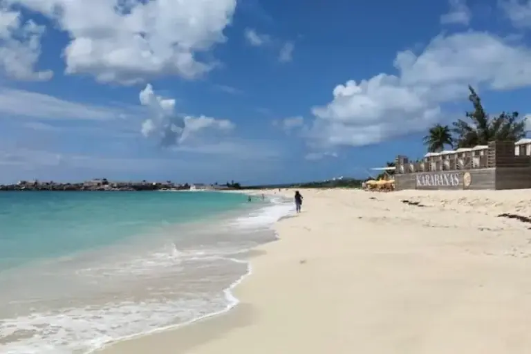 Calm shoreline at Kim Sha Beach on Simpson Bay